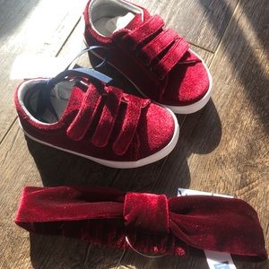 New Crimson Matching shoes and headband